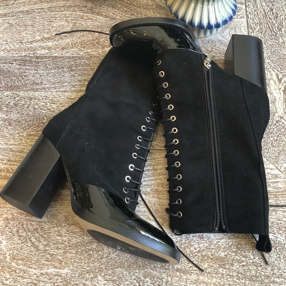 Capezzani Leather Lace Up Boots - Picture 2 of 4